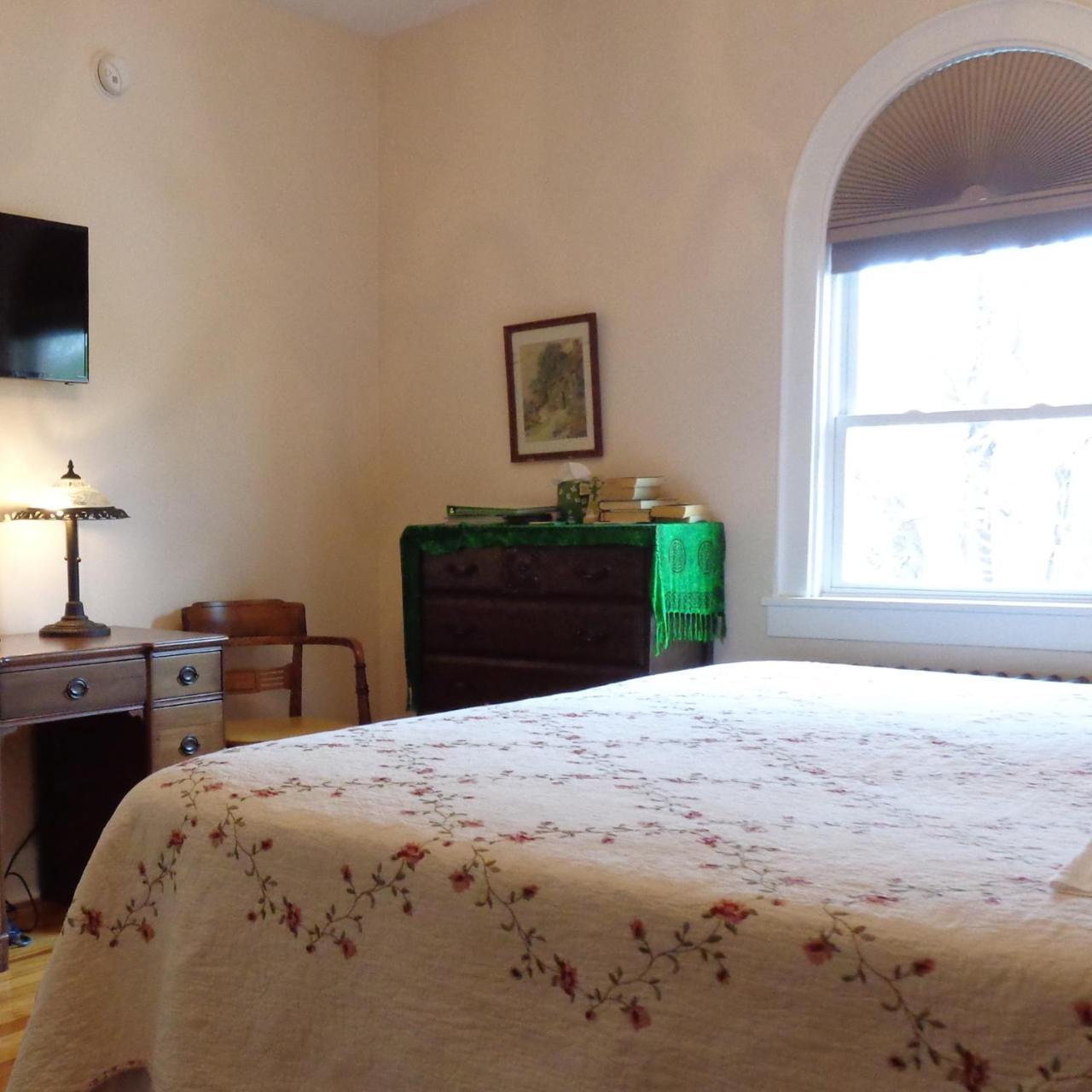 Connellsville Bed And Breakfast Exterior photo